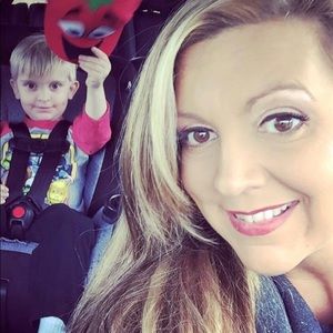 Meet your Posher, Casey